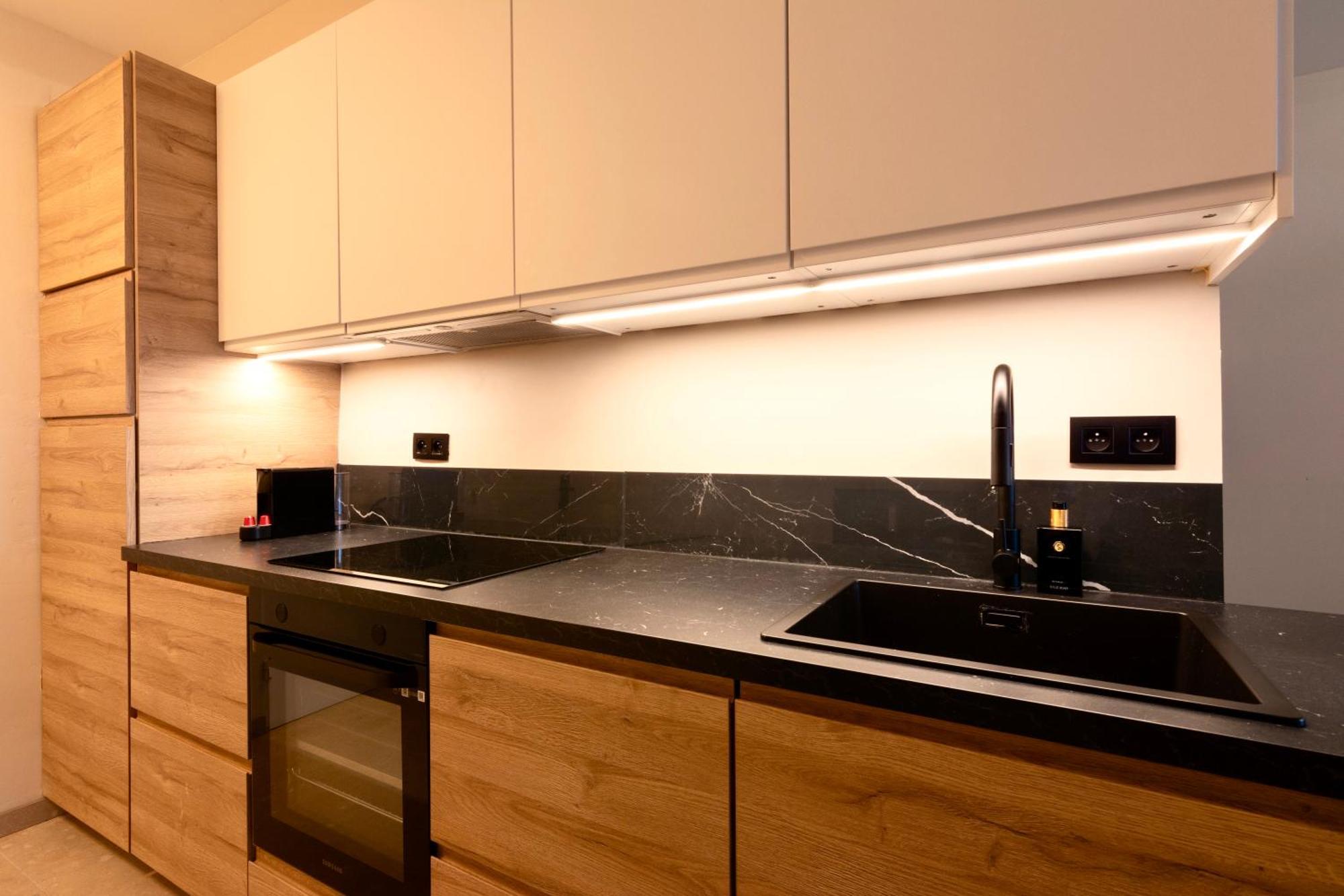 Studio By Aimee - 20M From The Beach & In City Centre! Oostende Exterior foto