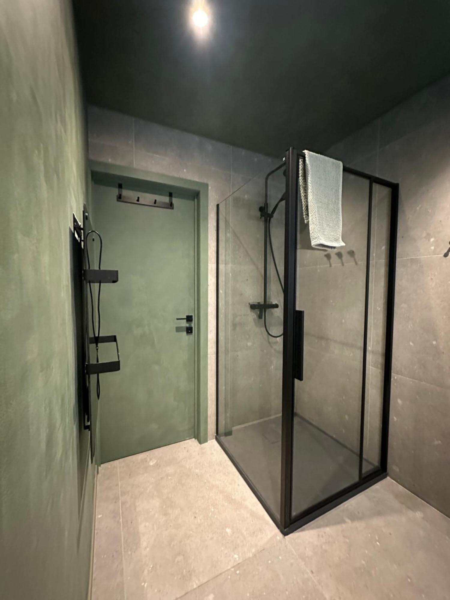 Studio By Aimee - 20M From The Beach & In City Centre! Oostende Exterior foto